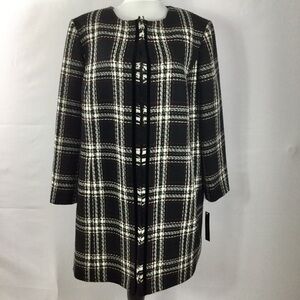 Elegant Plaid Coat in Black and White